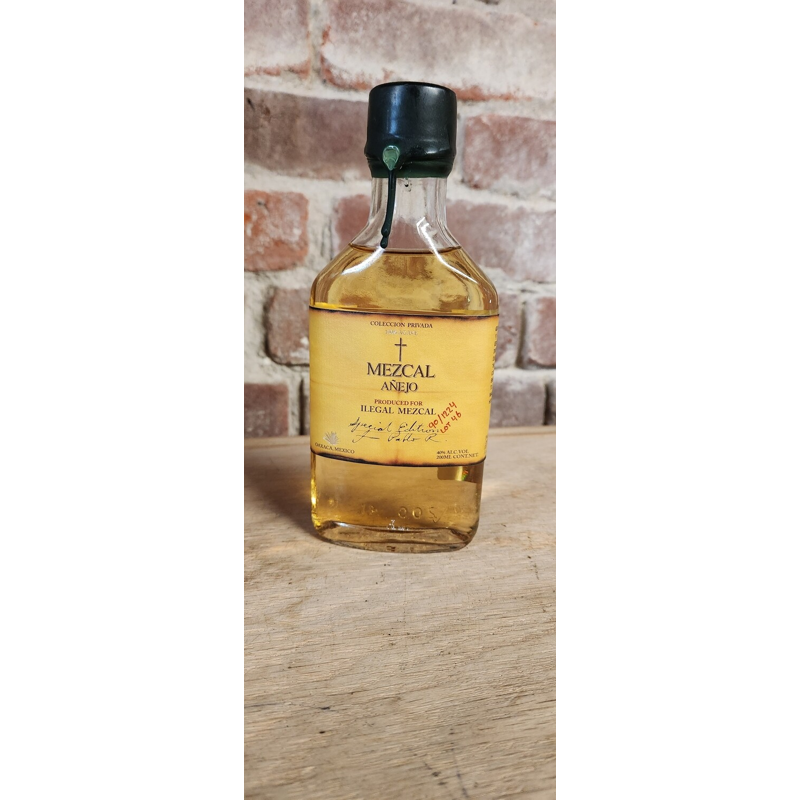 Mezcal Ilegal Anejo 200mL